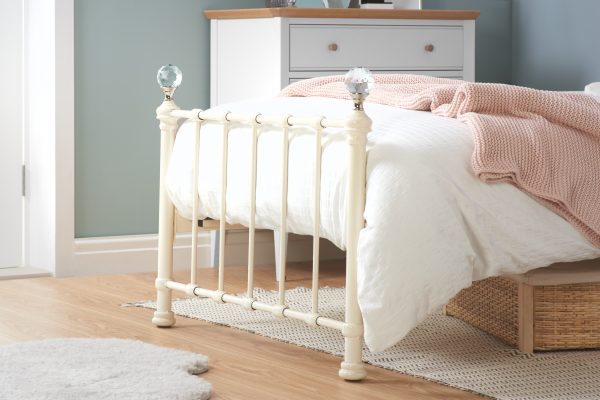 Jessica Metal Bedframe - Image 2