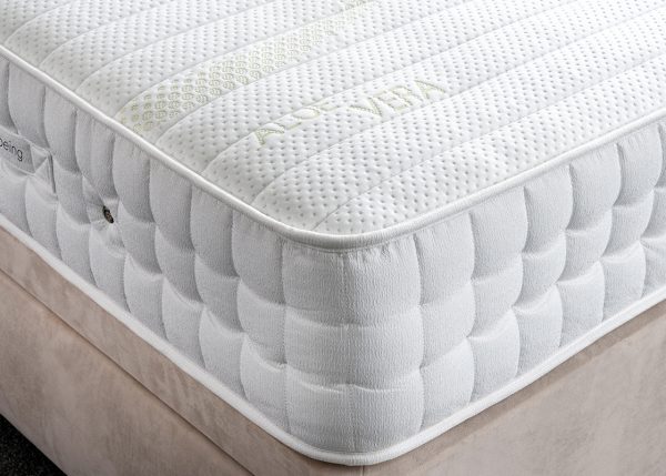 Krystal Soothe 2000 Pocket Sprung + Memory Foam mattress - Image 2